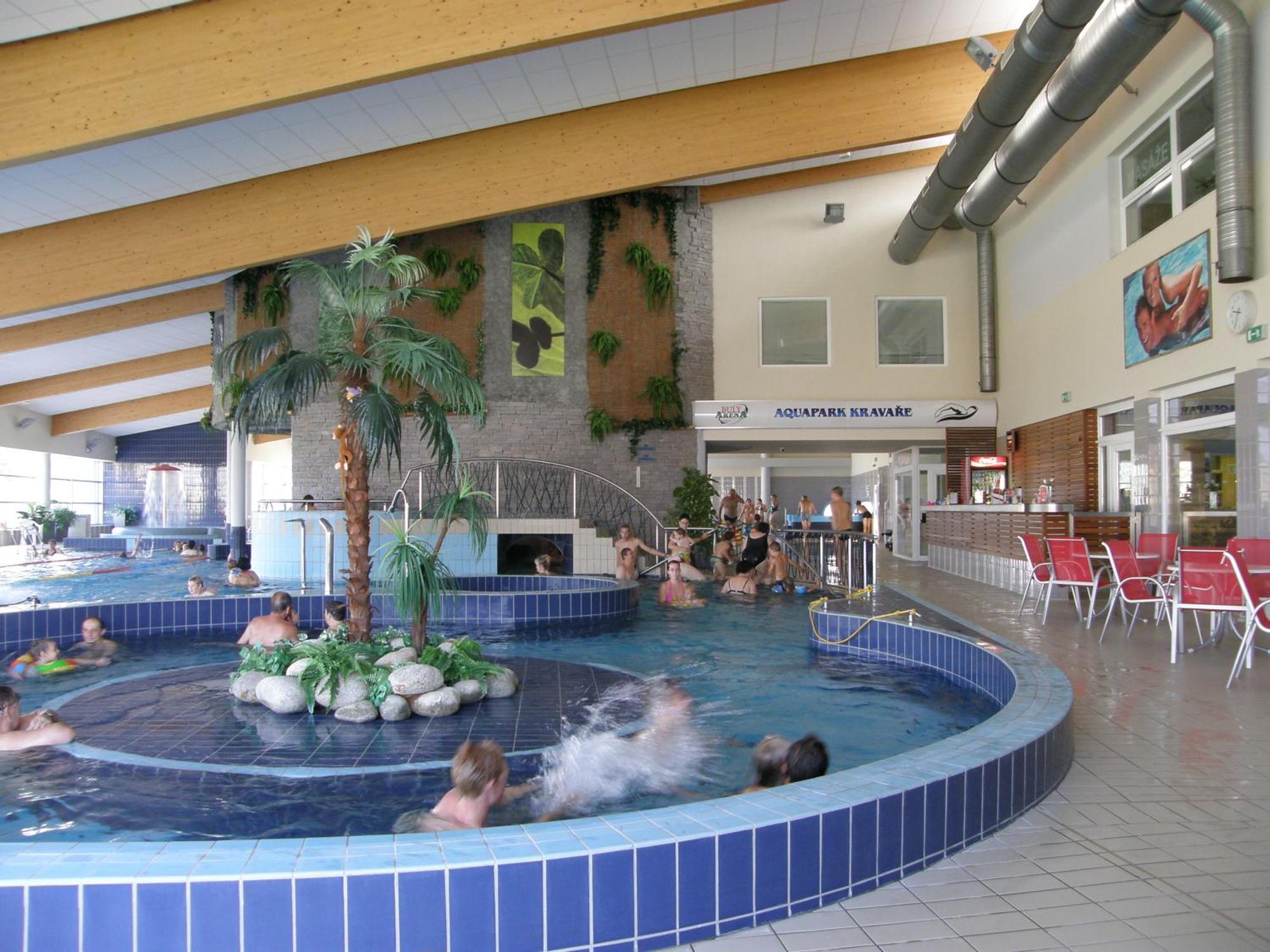 Buly Arena Hotell Kravaře Exteriör bild
