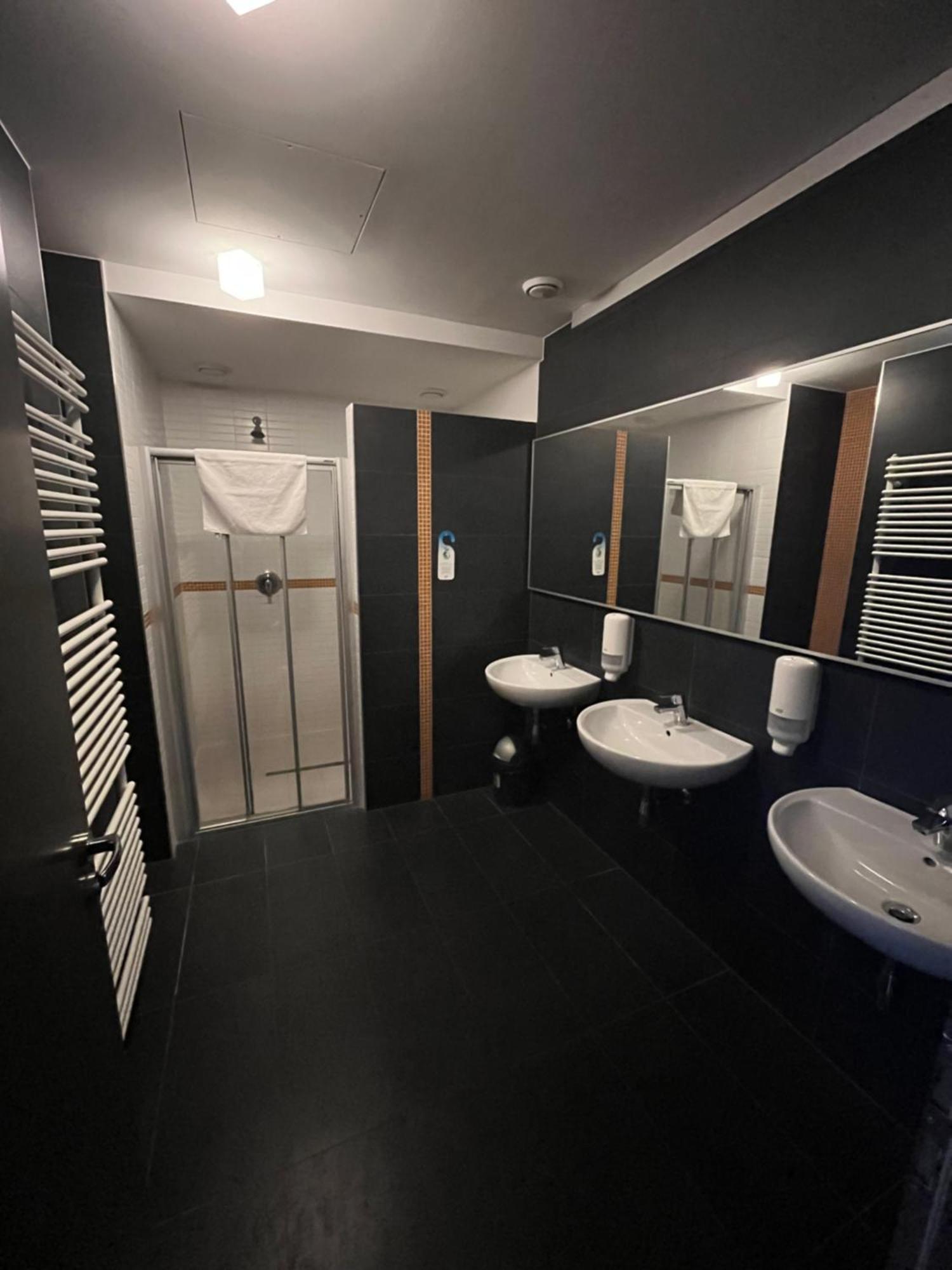 Buly Arena Hotell Kravaře Exteriör bild